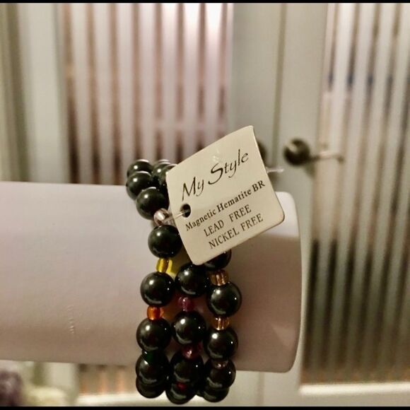 Bracelets   - Picture 5 of 5